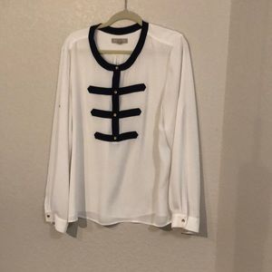 Banana Republic White and Navy Blouse Size XL